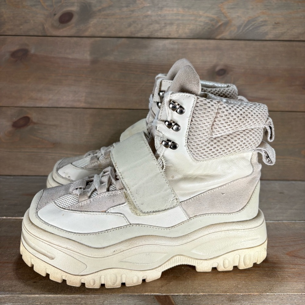 Jeffrey Campbell Fonzie womens size 8 shoe beige platform chunky boots